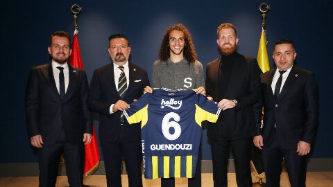  Fenerbahce chiêu mộ N'Golo Kante: ‘Chúa Chổm’ tiêu tiền